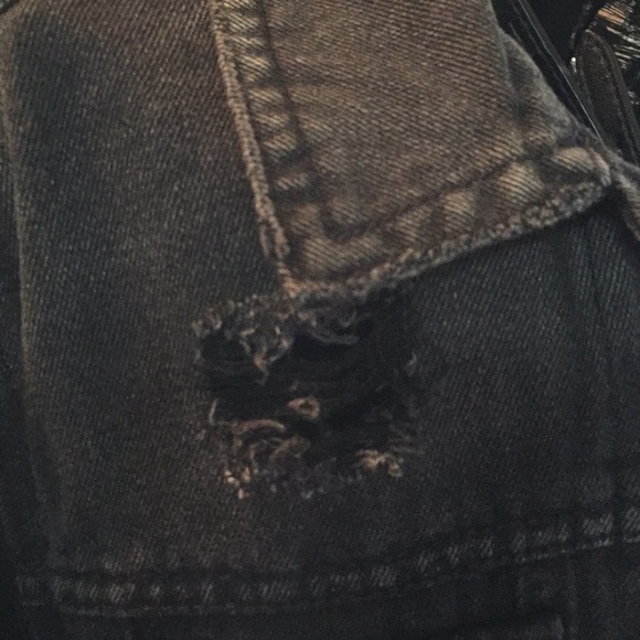 Black denim jacket - Picture 2 of 7